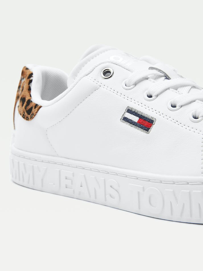 Tommy Hilfiger Animal Back Women's Sneakers White | gLRczQccDXZ3