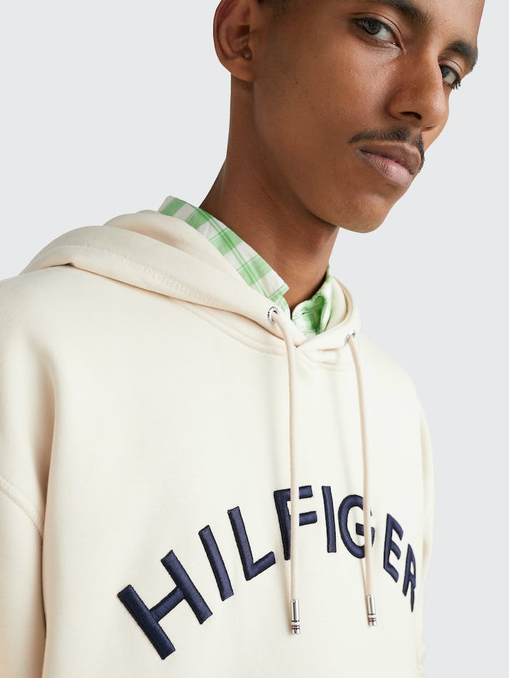 Tommy Hilfiger Arched Logo Archive Fit Men's Hoodie Beige | dTOTmT56xmUU