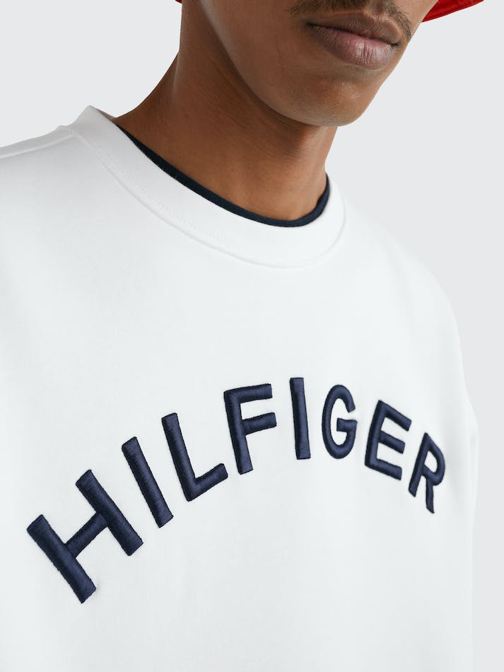 Tommy Hilfiger Arched Logo Archive Fit Men's Sweatshirt White | yfZtFCXNmoXt