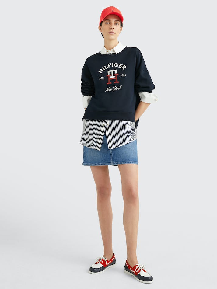 Tommy Hilfiger Arched Logo Monogram Women's Sweatshirt Blue | uqLbigwz5mNS