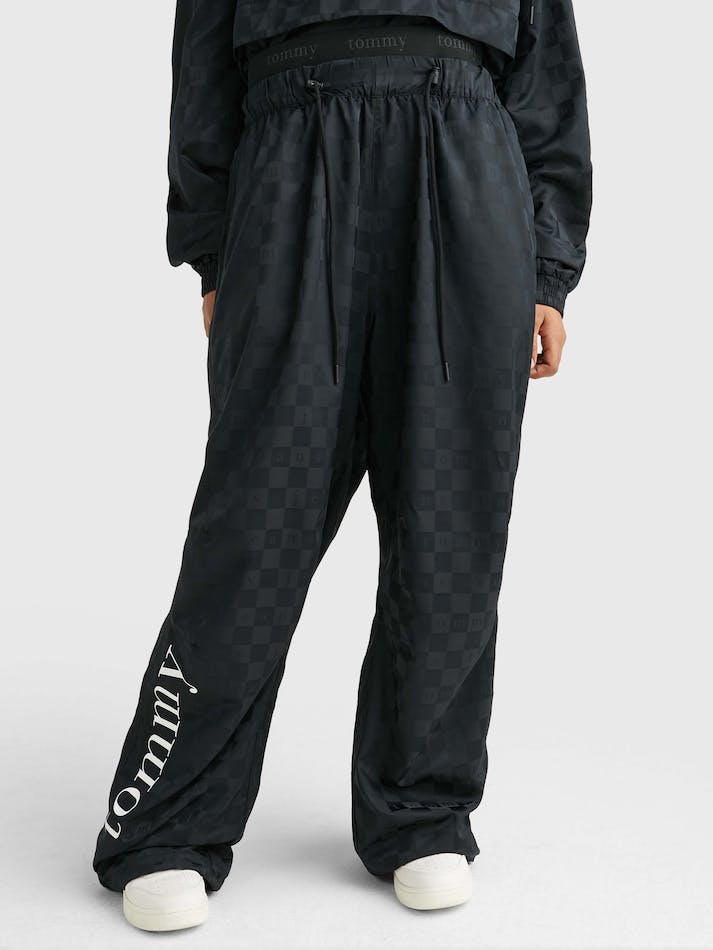 Tommy Jeans Checkerboard Jacquard Parachute Unisex Jogger Black | SCpgn9ggcAIR