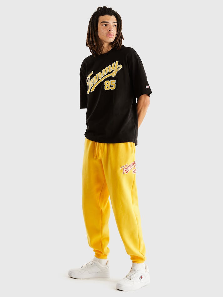 Tommy Jeans College Logo Relaxed Men's Jogger Yellow | p2JhEtDxBIED