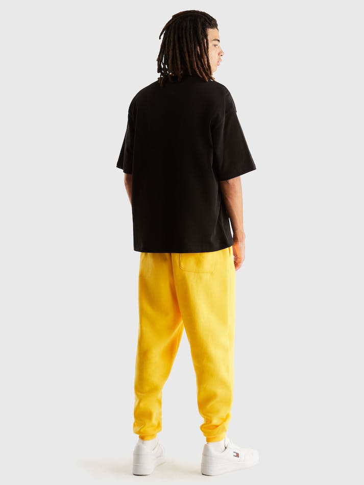 Tommy Jeans College Logo Relaxed Men's Jogger Yellow | p2JhEtDxBIED