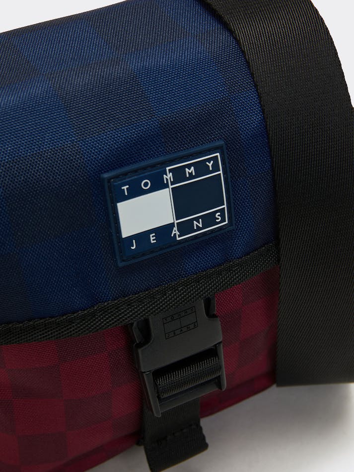 Tommy Hilfiger Collegiate Crossover Men's Bags Checkerboard | Ua011HkA3zWm