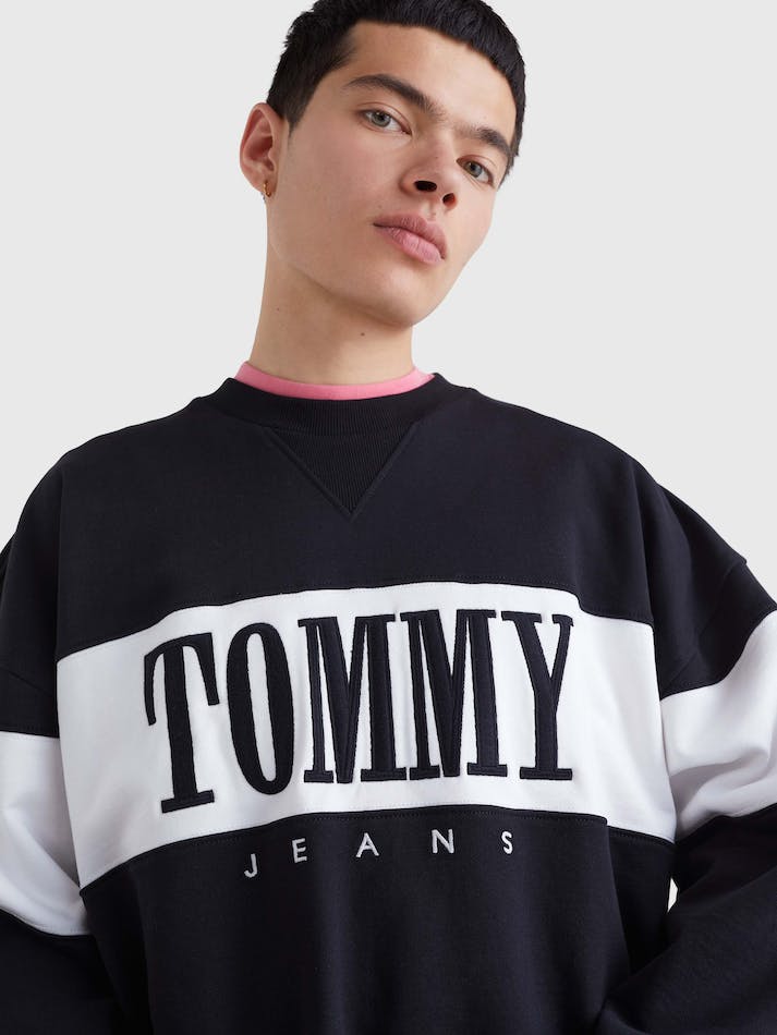 Tommy Jeans Colour-Blocked Logo Embroidery Men's Sweatshirt Black | OZQmSmYkoOpa