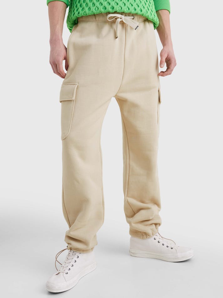 Tommy Hilfiger Crest Relaxed Fit Cargo Men's Jogger Brown | TSBf0IKi3WkQ