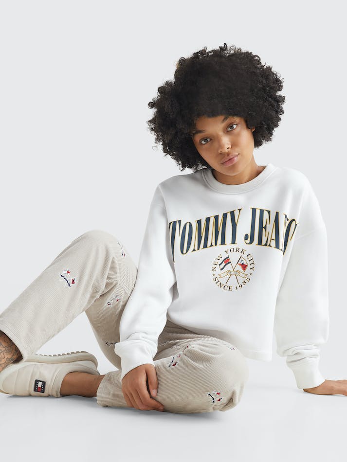 Tommy Jeans Cropped Relaxed Fit Logo Women's Sweatshirt White | 8L98mmo7Jiwy