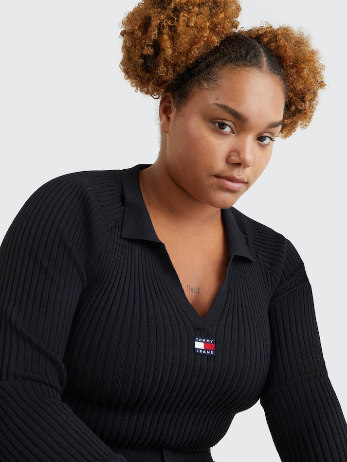 Tommy Jeans Curve Badge Rib-Knit Cropped Women's Jumpers Black | QKDbFdvZiSdp