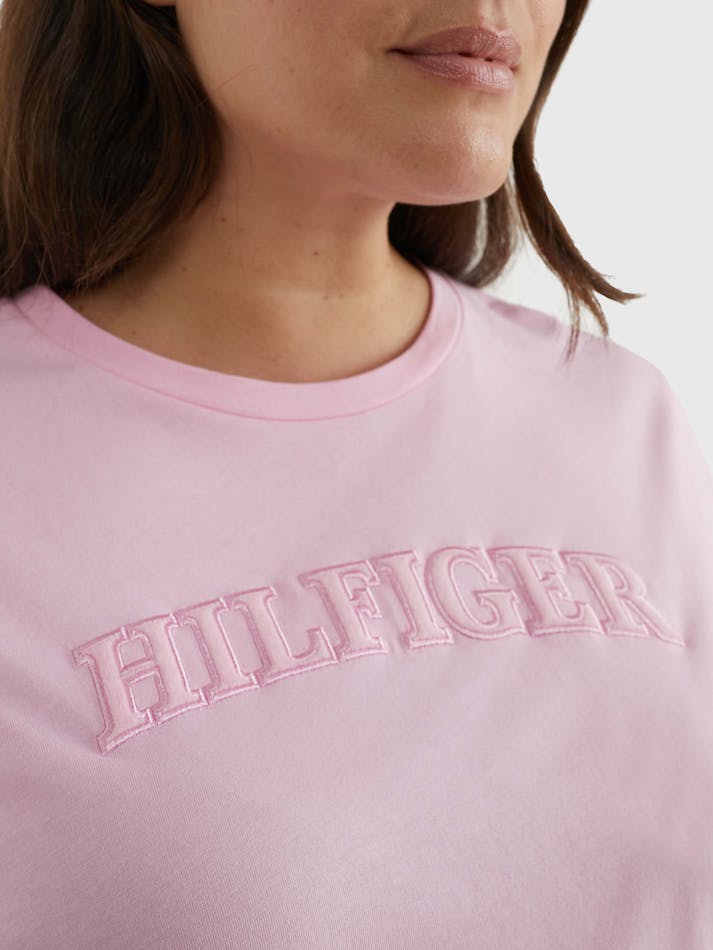 Tommy Hilfiger Curve Tonal Logo Embroidery Regular Fit Women's T Shirts Pink | GgW1wTeKZFAe