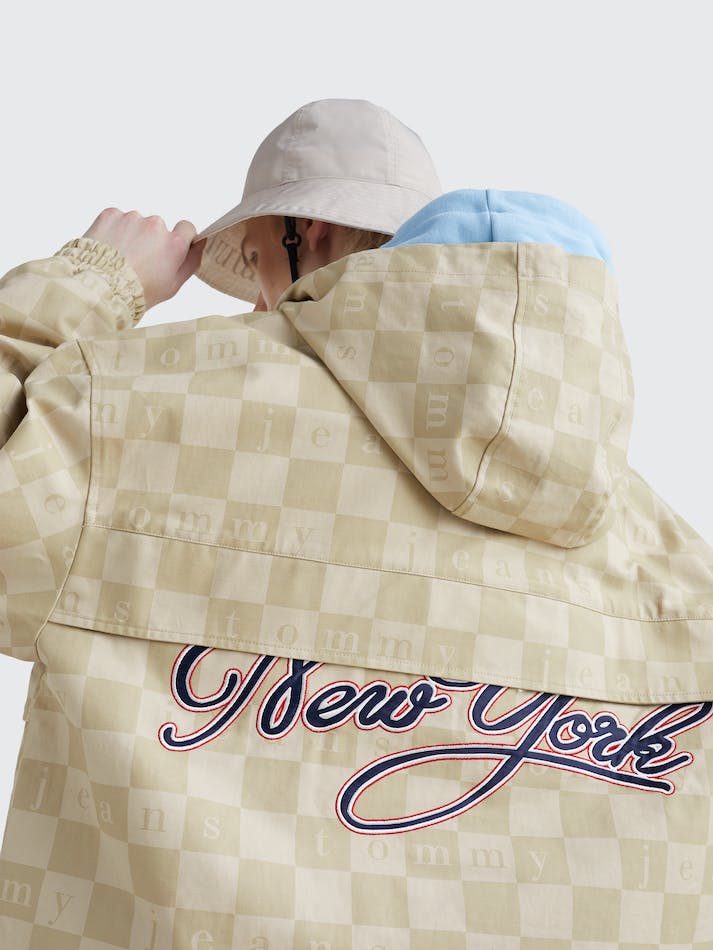 Tommy Jeans Dual Gender Checkerboard Chicago Unisex Windbreaker Beige | C9hCxdhVQKCP