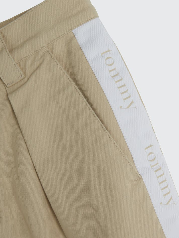 Tommy Jeans Dual Gender Tapered Logo Tape Unisex Chino Pants Beige | F4QH5rwDGtHK