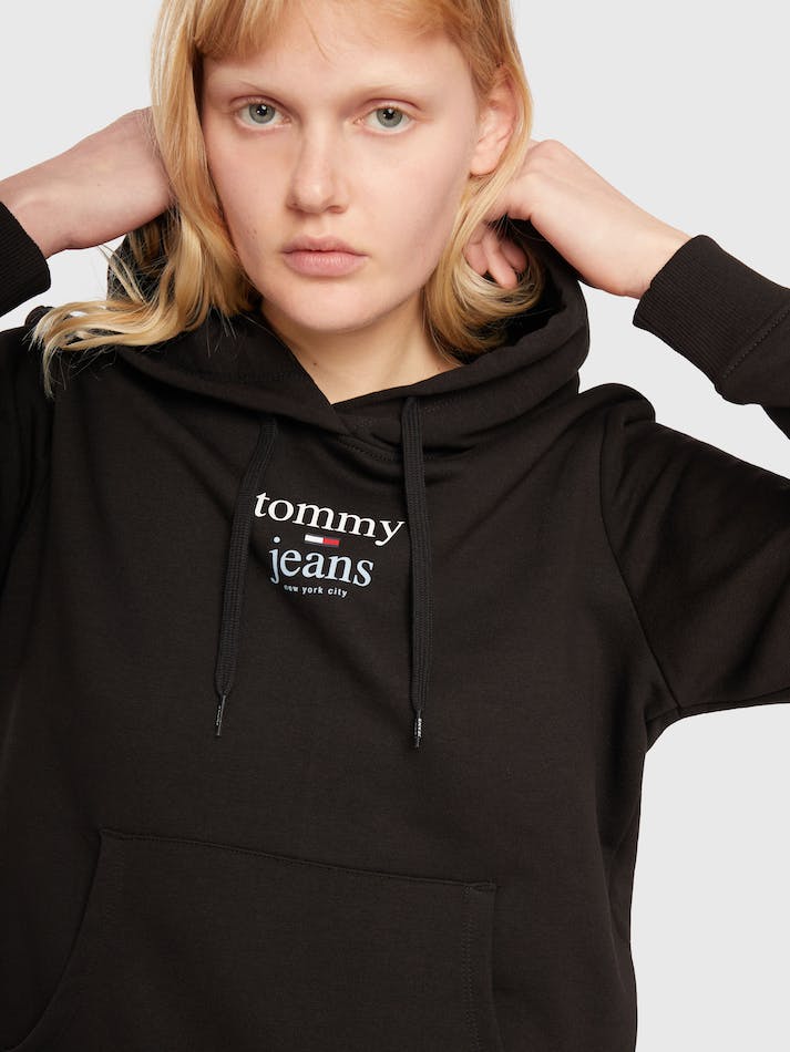 Tommy Jeans Essential Logo Women's Hoodie Black | RCMqh6zl8cV6