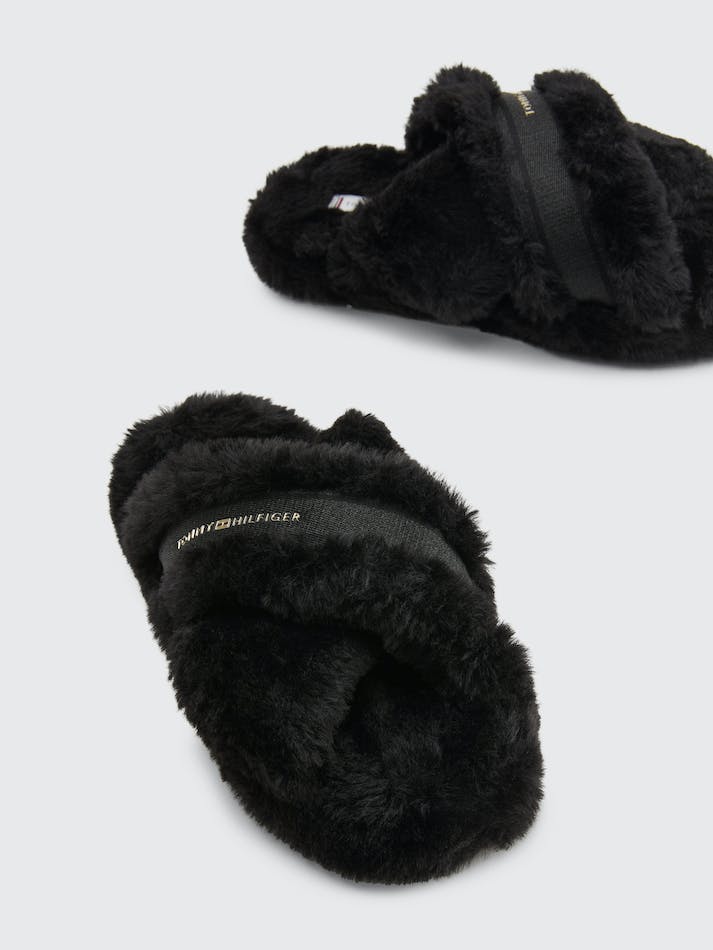 Tommy Hilfiger Faux Fur Logo Strap Home Women's Slides Black | YfsvlqGyTG9o