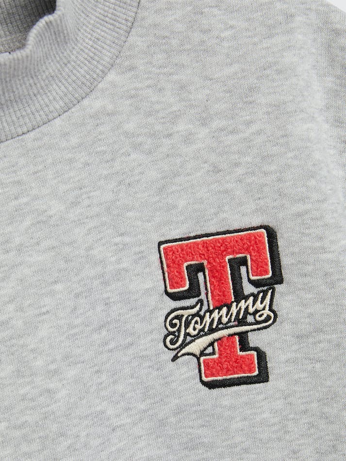 Tommy Hilfiger Girls 8-16 Mock Turtleneck Badge Kids' Sweatshirt Light Grey | zZWQLk1j6IoQ