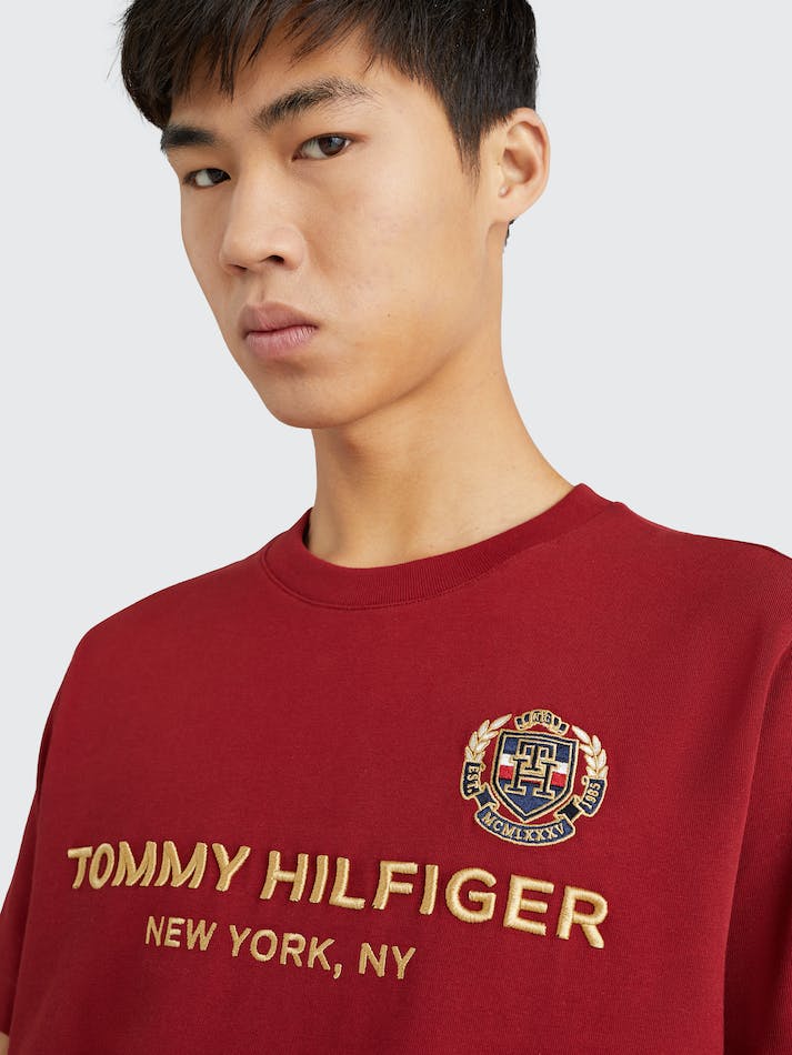 Tommy Hilfiger Icons Crest Men's T Shirts Red | qMl72nfNukTx