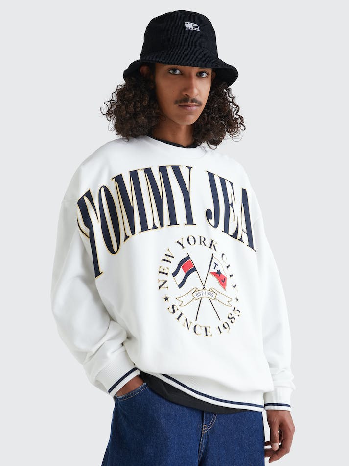 Tommy Jeans Logo Skater Men's Sweatshirt White | SFxdqZjuqlsb