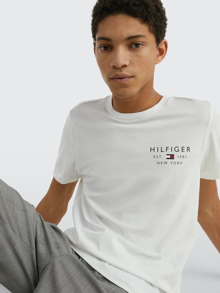 Tommy Hilfiger Logo Slim Fit Men's T Shirts White | v2a9NCRR6wJz