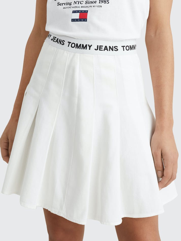 Tommy Jeans Logo Waistband Pleated Mini Women's Skirts White | Ol08Uxyz0dtg