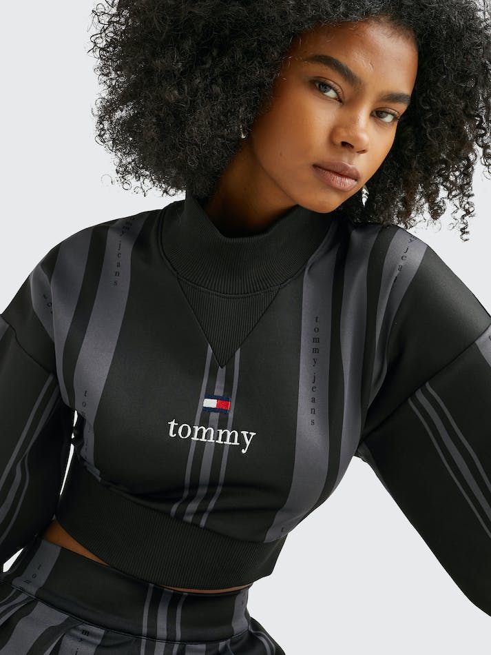 Tommy Jeans Mock Turtleneck Cropped Women's Jumpers Black | eGBTwG9GoU9k