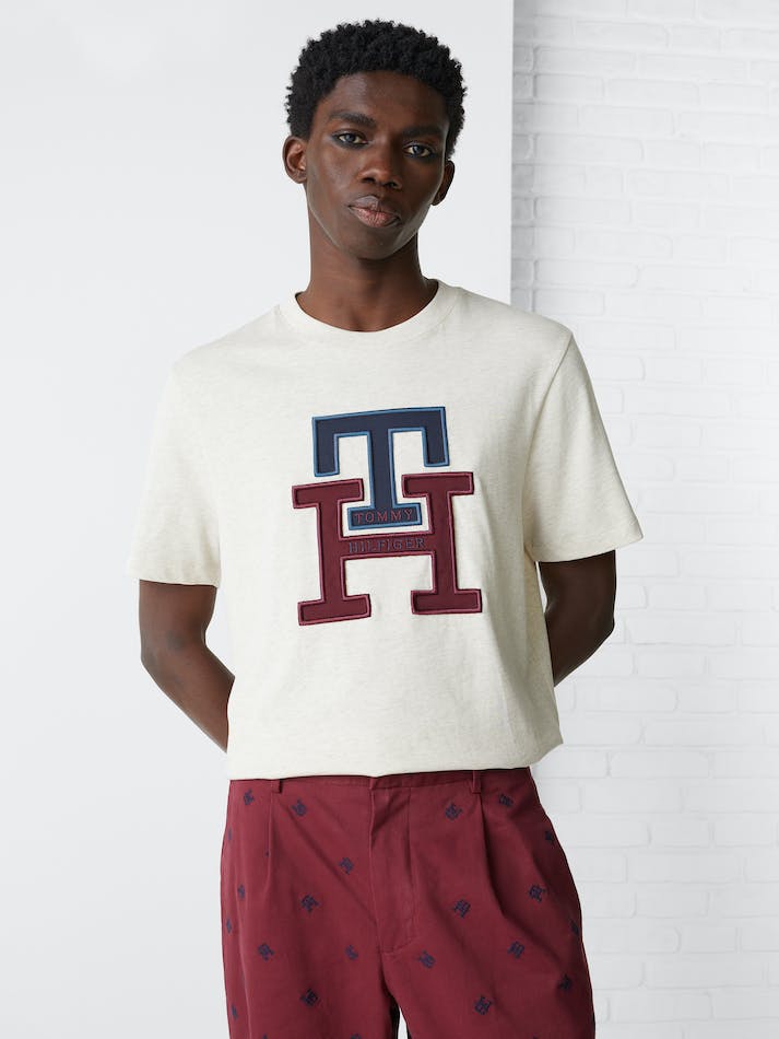 Tommy Hilfiger Monogram Applique Organic Cotton Men's T Shirts Heathered Oatmilk | 5eaemHnf6lUS