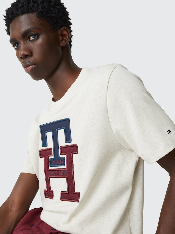 Tommy Hilfiger Monogram Applique Organic Cotton Men's T Shirts Heathered Oatmilk | 5eaemHnf6lUS