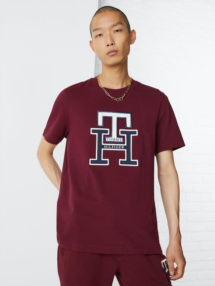 Tommy Hilfiger Monogram Applique Organic Cotton Men's T Shirts Dark Red | JVXbntfioH7d