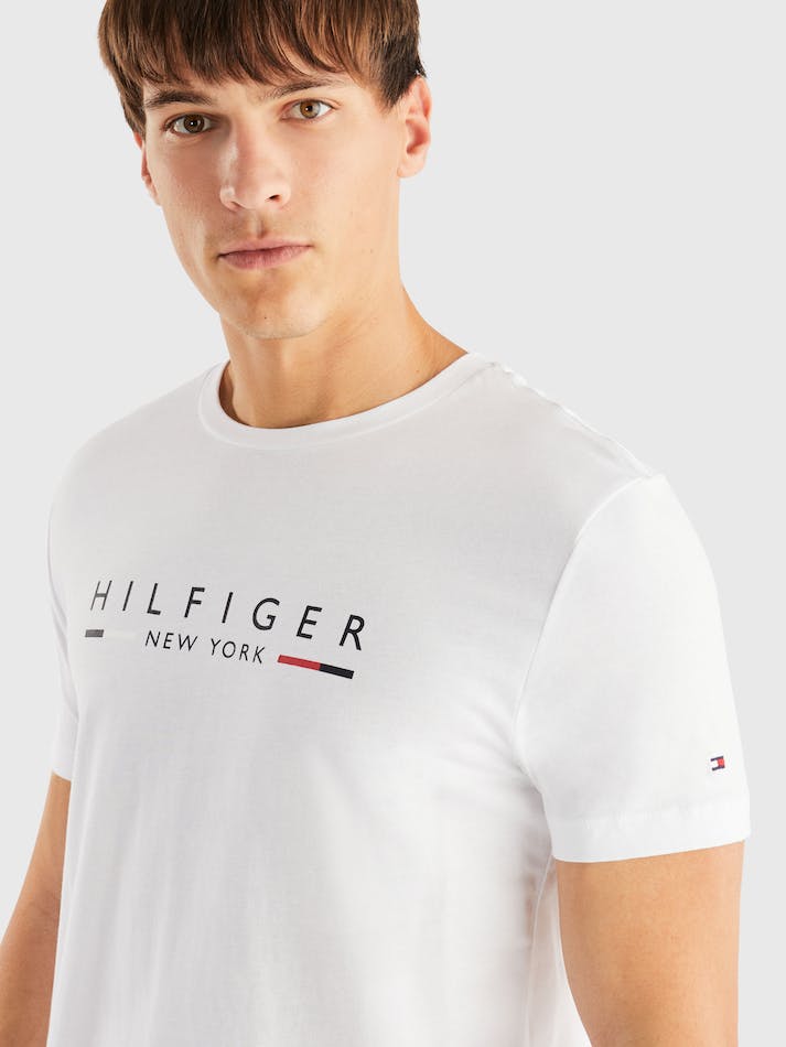 Tommy Hilfiger NYC Logo Slim Fit Men's T Shirts White | kVsIE7btVMMg