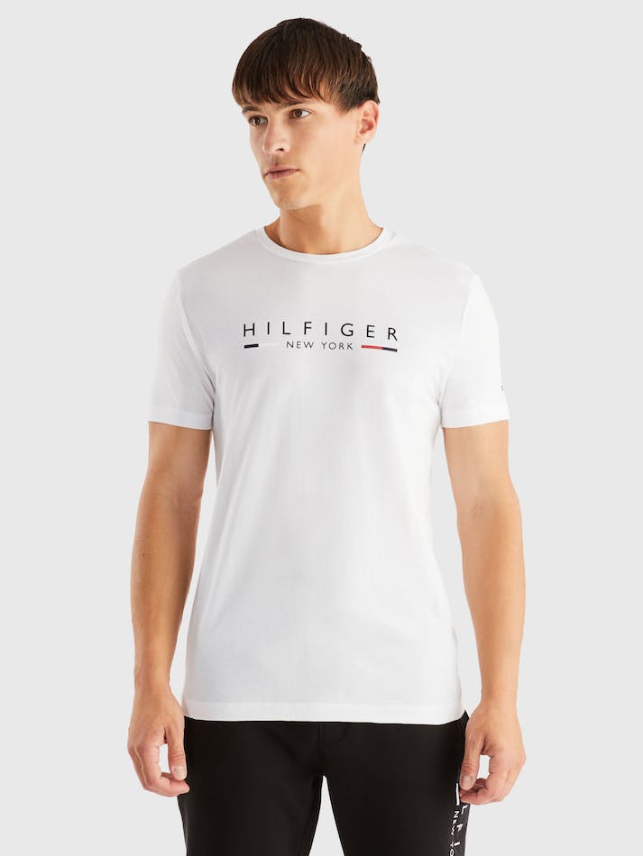 Tommy Hilfiger NYC Logo Slim Fit Men\'s T Shirts White | kVsIE7btVMMg