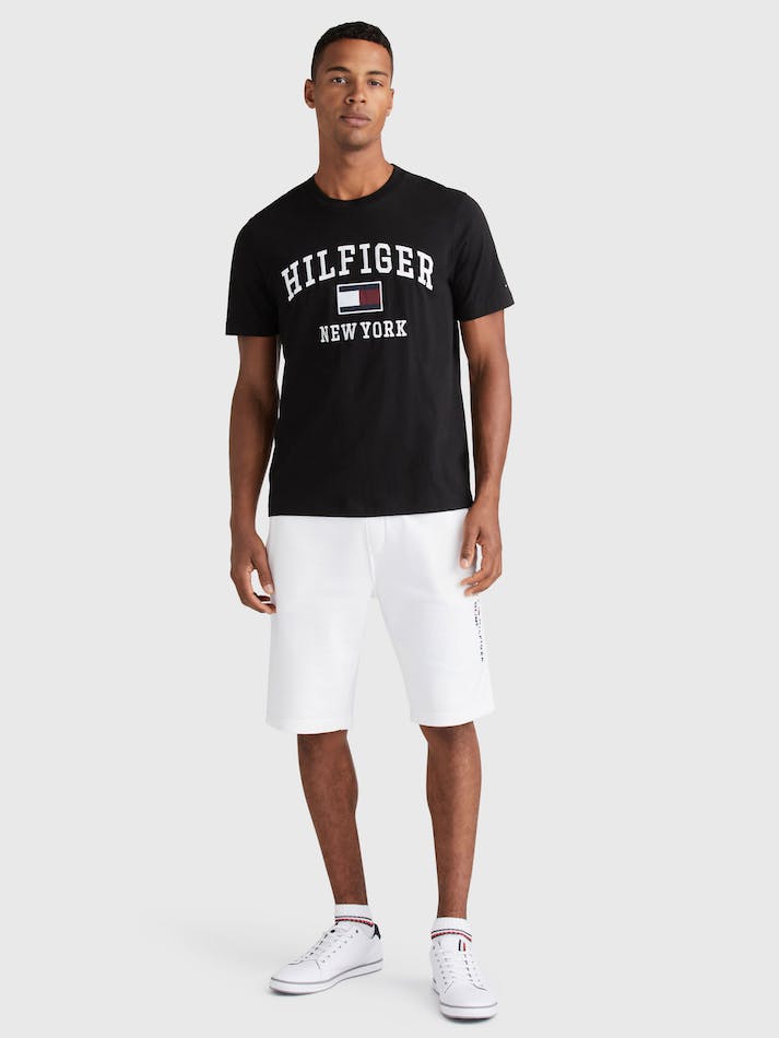 Tommy Hilfiger Outline Men's T Shirts Black | hUHPfZQmS54C