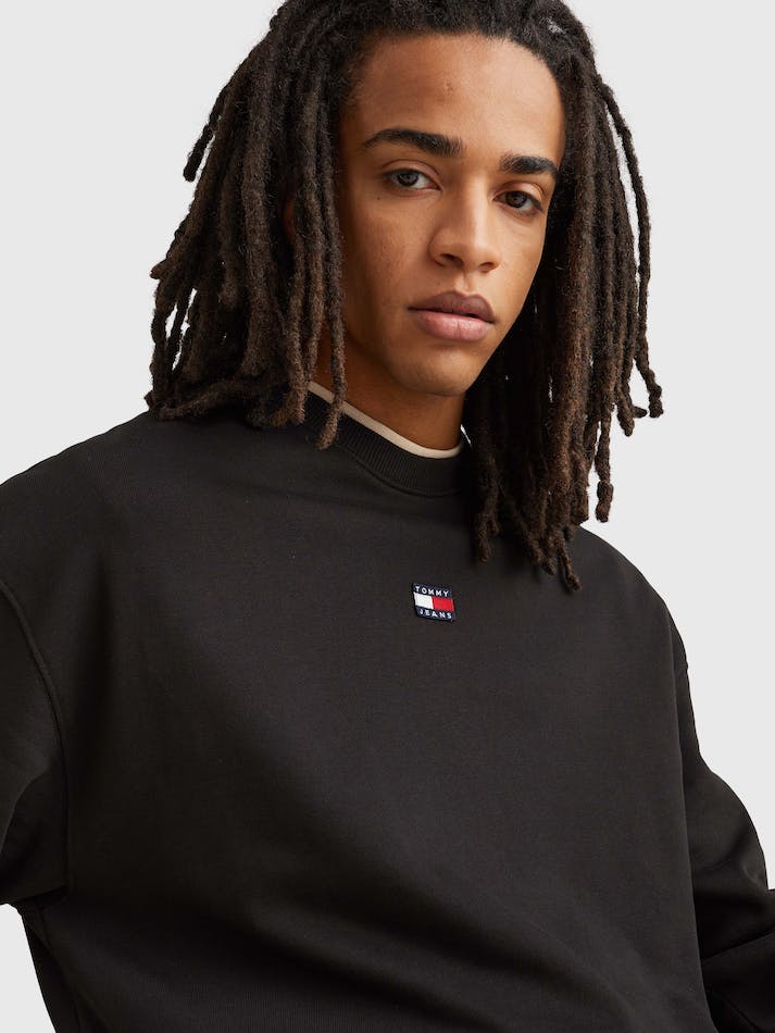 Tommy Jeans Relaxed Fit Badge Men's Sweatshirt Black | 4XGX9vRK2l2C