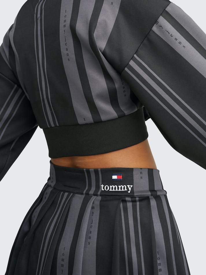 Tommy Jeans Serif Logo Pleated Women's Skirts Black | kkKG9prkFpUh