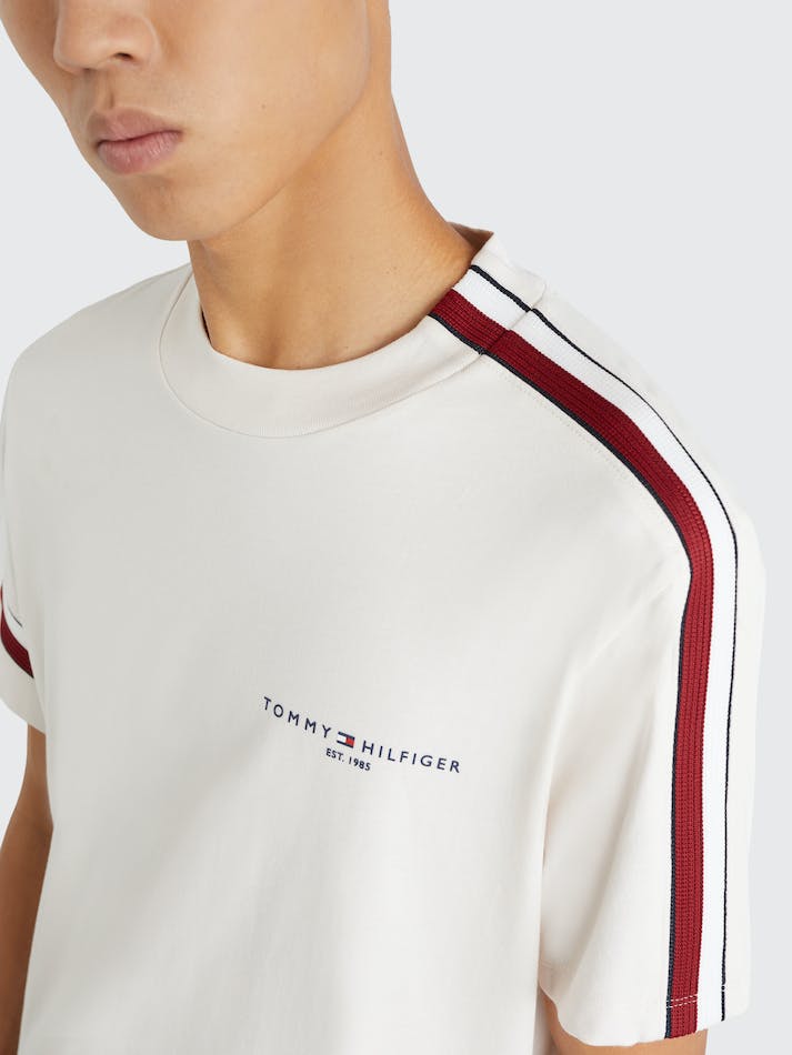 Tommy Hilfiger Signature Tape Men's T Shirts White | T30kDUpc5OPo