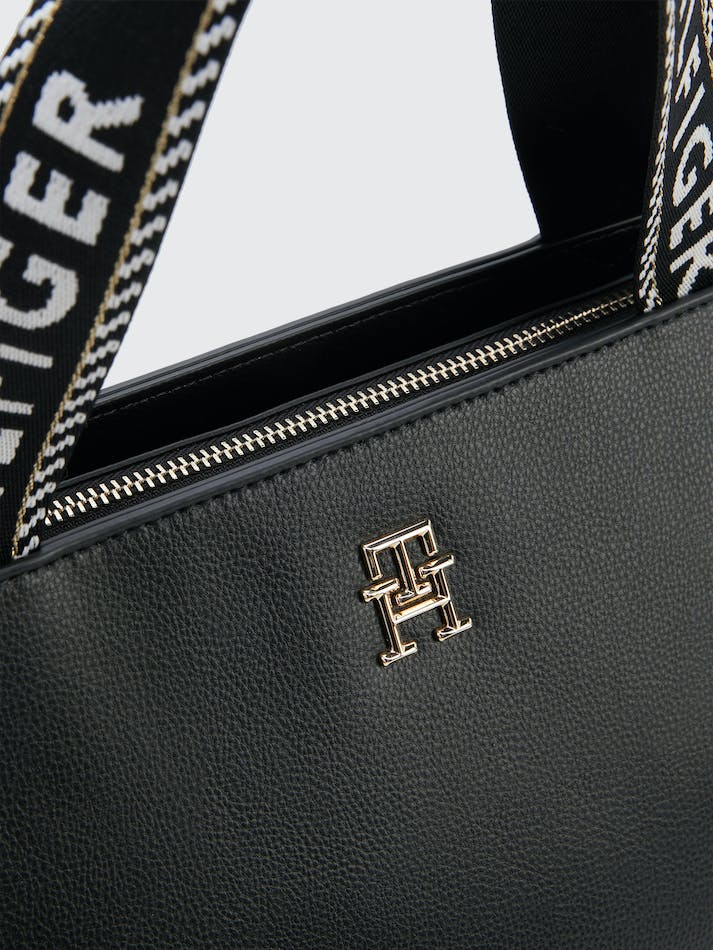 Tommy Hilfiger Spacious Logo Strap Women's Bags Black | 55IHeXMK4URd