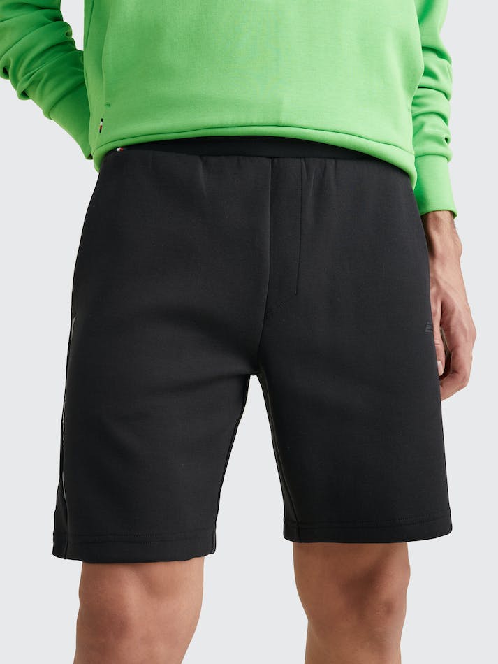 Tommy Hilfiger Sport Tonal Logo Sweat Men\'s Shorts Black | kgSCbCkV0or3