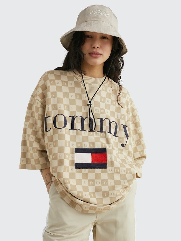 Tommy Jeans Sueded Dual Gender Serif Logo Unisex T Shirts Beige | EZePVuPM4XSU