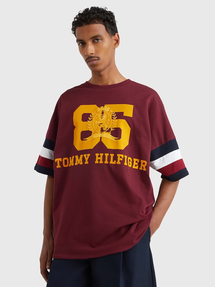 Tommy Hilfiger THL Oversized Reversible Varsity Men's T Shirts Dark Red / Blue | M8xFuUqYmqlM