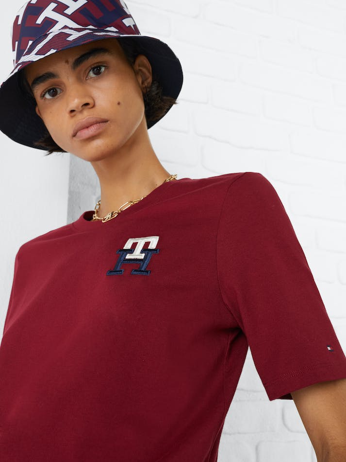 Tommy Hilfiger TH Monogram Embroidery Crew Neck Women's T Shirts Dark Red | uEpEVEHgY7Fq