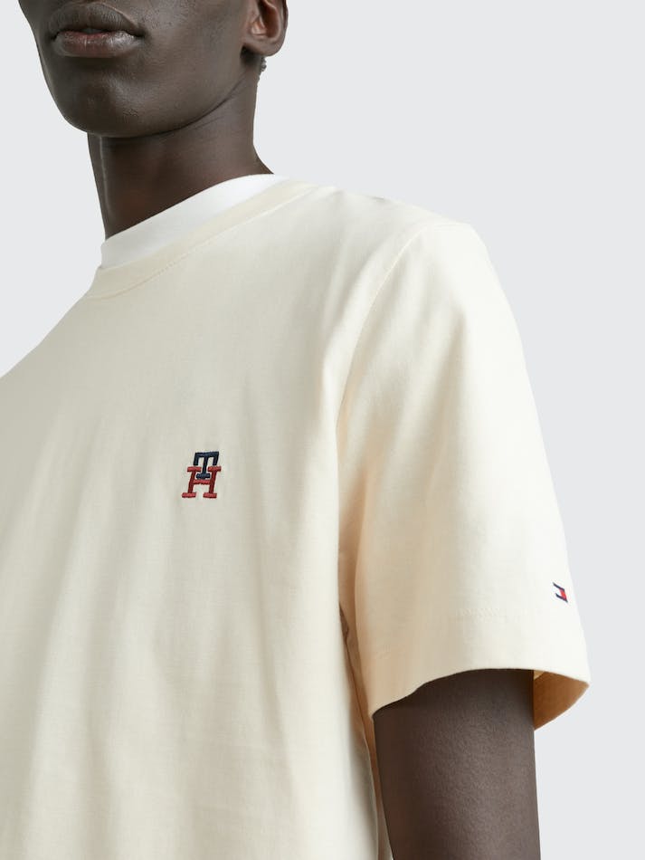 Tommy Hilfiger TH Monogram Embroidery Men's T Shirts Beige | kl9QKu5fZuxx