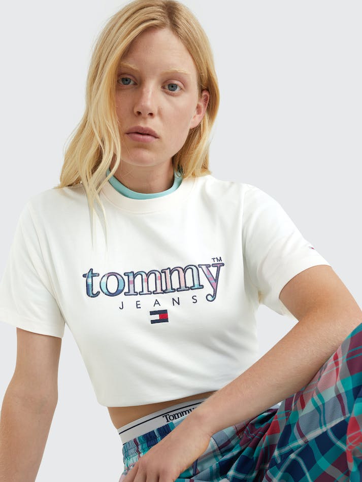 Tommy Jeans Tartan Logo Classic Fit Women's T Shirts White | XJwYZqPy7evz