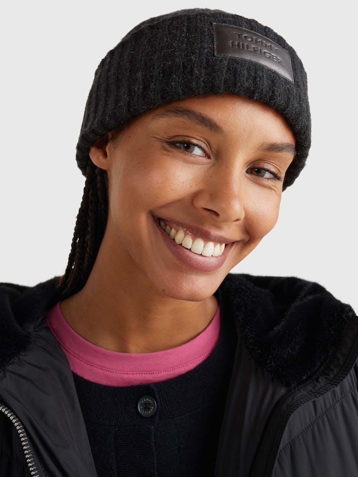 Tommy Hilfiger Th Modern Rib-Knit Women's Beanie Black | Mkxd19Uj5nzj