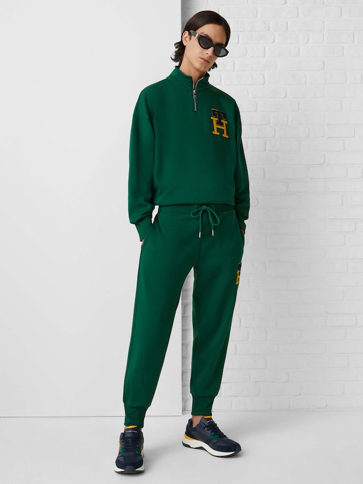 Tommy Hilfiger Th Monogram Relaxed Fit Men's Jogger Green | dUSIp0Y8PWNm