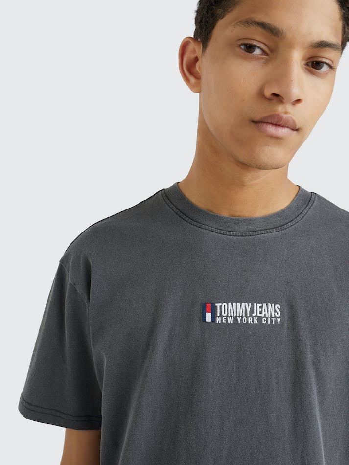 Tommy Jeans Turned Flag Embroidered Men's T Shirts Black | HCYJfWL0KlU0