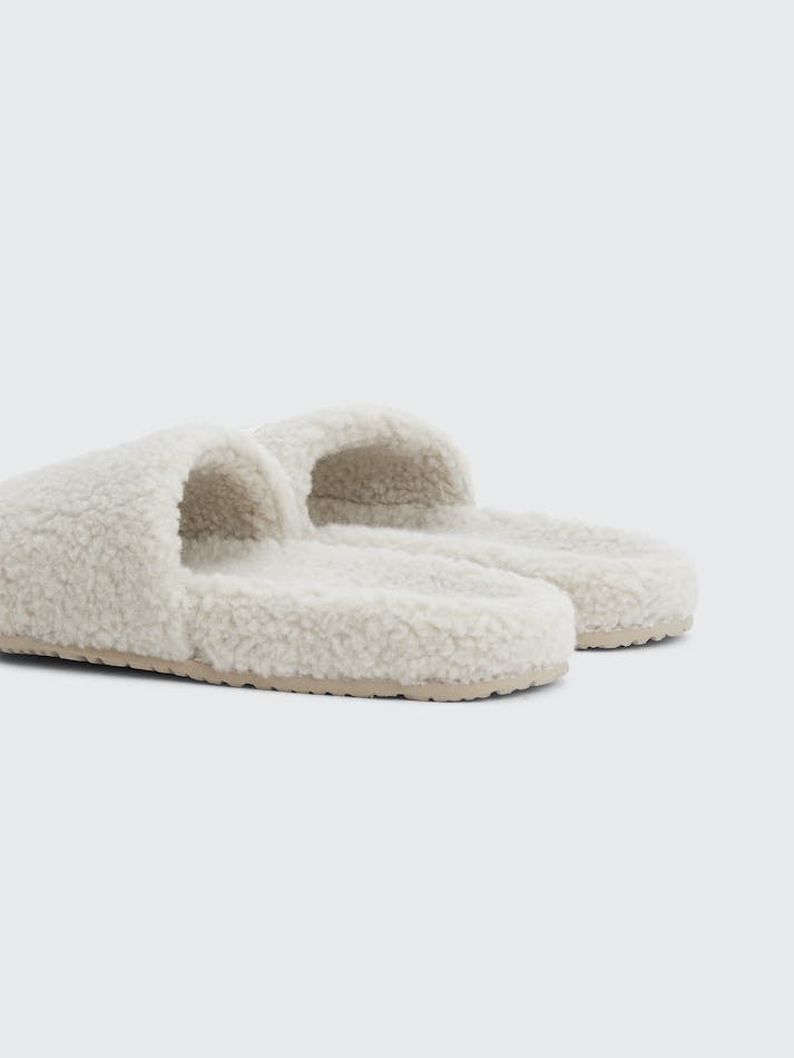 Tommy Hilfiger Warm Lined Sherpa Women's Slippers Beige | P3wHkMdS61N5