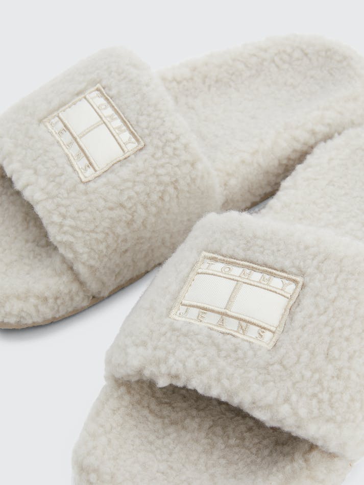 Tommy Hilfiger Warm Lined Sherpa Women's Slippers Beige | P3wHkMdS61N5