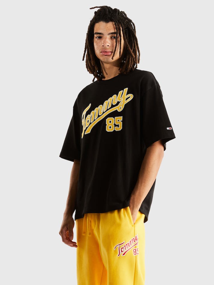 Tommy Jeans Collegiate Skate Men's T Shirts Black | QzG1GZ6aFgdv