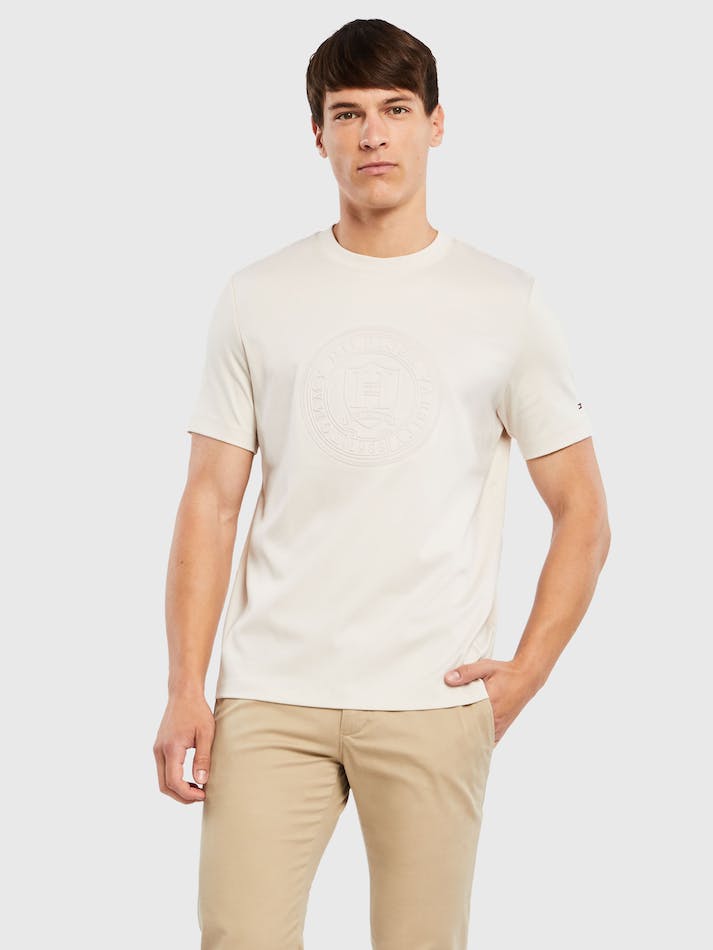 Tommy Hilfiger Icon Embossed Men's T Shirts White | 55AQb9sBOqVK